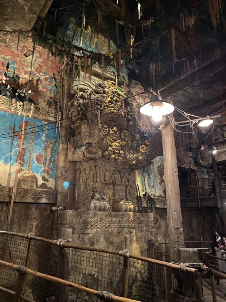 Tokyo Disneysea attraction Indiana Jones Adventure: 
Temple of the Crystal Skull