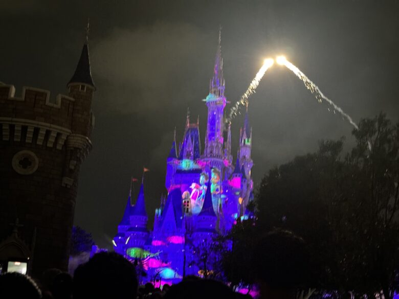 Tokyo Disneyland show Reach for the Stars