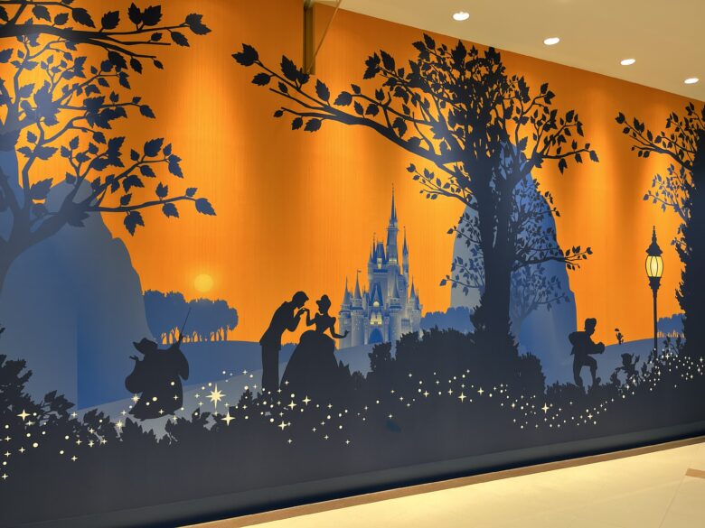 Disney store Funabashi lalaport's wall