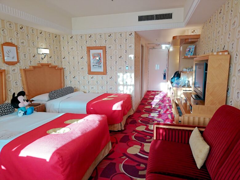 Disney ambassador hotel Mickey mouse room
