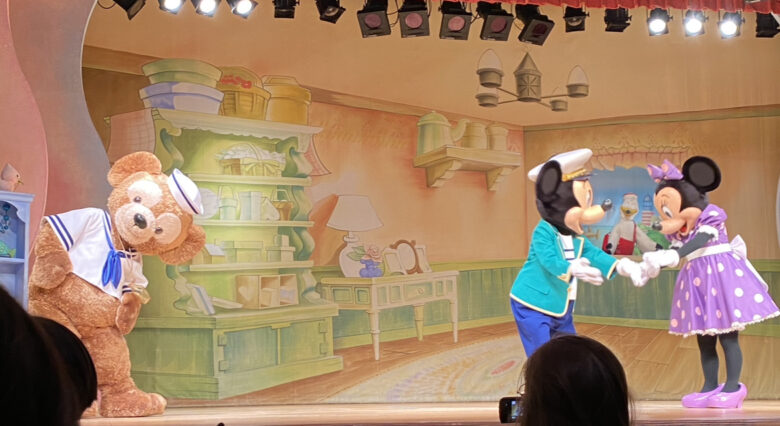 Tokyo Disneysea show My Friend Duffy