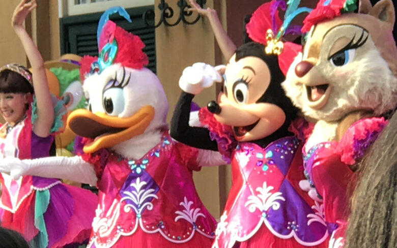 Tokyo Disneyland show Let's Party Gras!