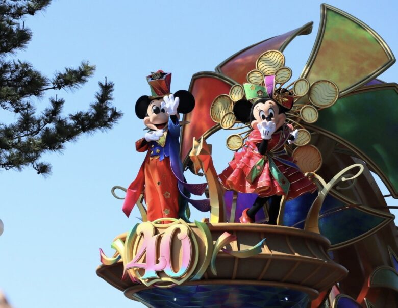 Disney harmony in color (Tokyo Disneyland parade) 