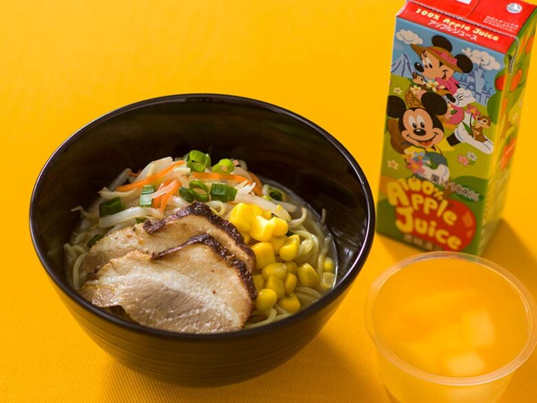 Tokyo Disneyland restaurant China Voyager menu kids set