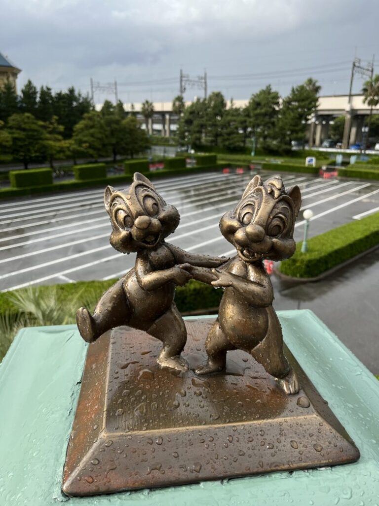 Tokyo Disneyland Chip and Dale