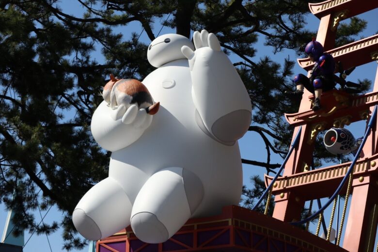 Tokyo Disneyland parade Disney harmony in color ( Baymax )