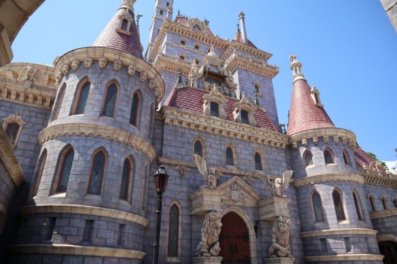 Tokyo Disneyland attraction Enchanted Tale of Beauty and the Beast