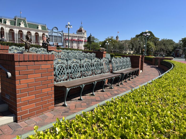 Tokyo Disneyland vacation package seat parade