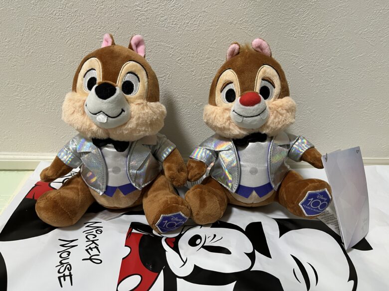 Disney store 
free gift Chip and Dale
