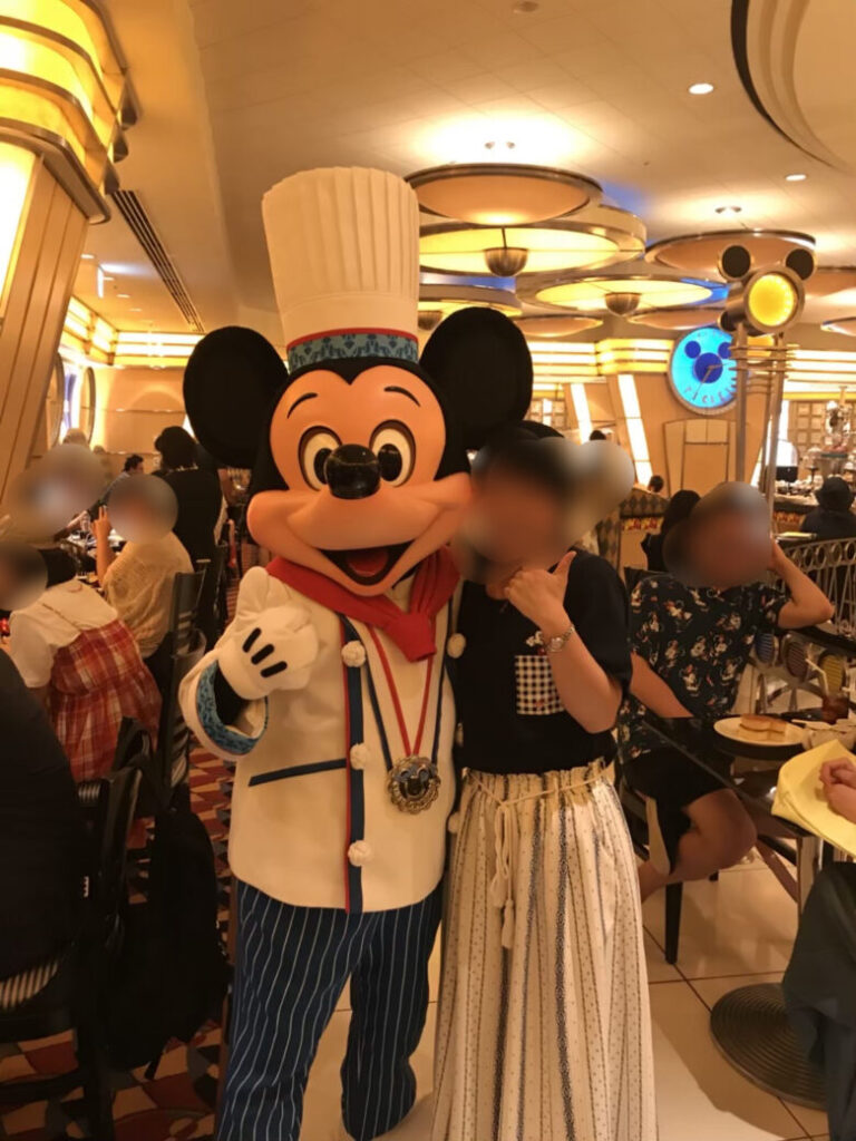 Disney Ambassador Hotel restaurant Chef Mickey Mickey Mouse