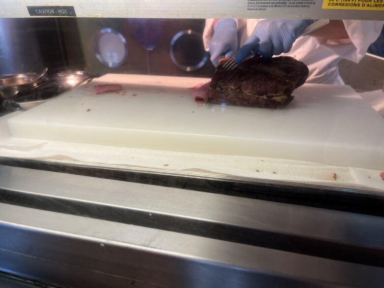 Cutting roast beef in Tokyo Disneysea hotel MIRACOSTA restaurant Oceano 