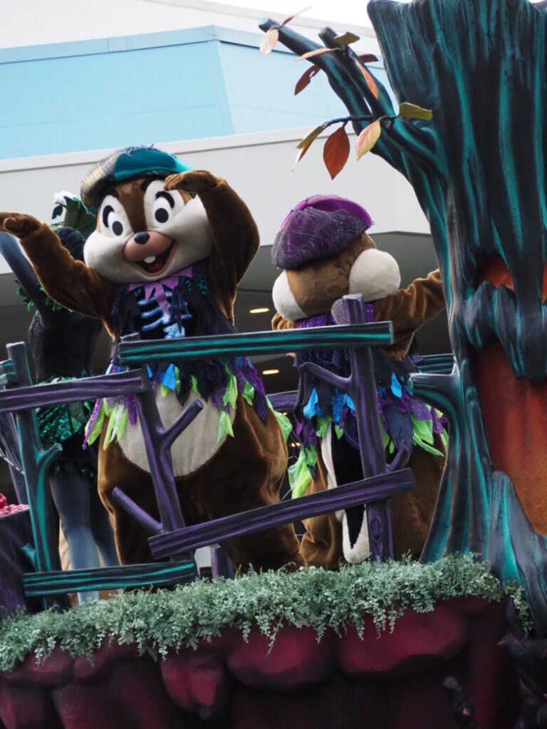 Tokyo Disneyland 
Halloween parade Spooky “Boo!” Parade
