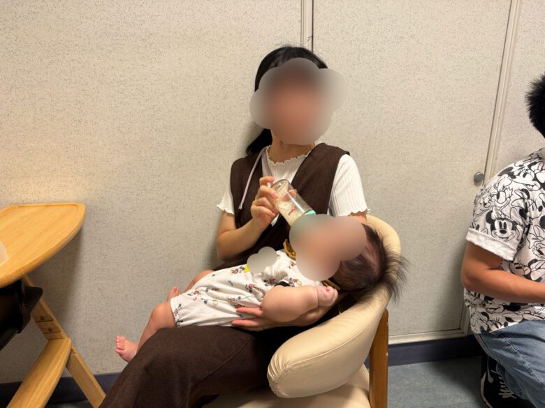 nursing chair in Tokyo Disneysea baby center