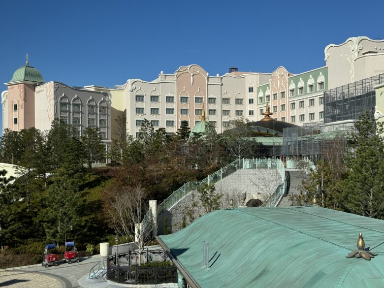 Tokyo Disneysea fantasy springs hotel