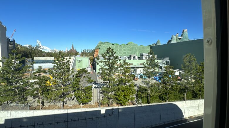 Tokyo Disneysea fantasy springs 
Under construction