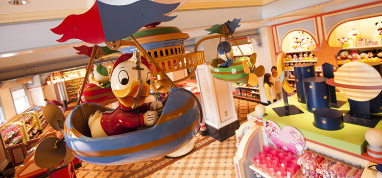 Tokyo Disneyland shop toy station