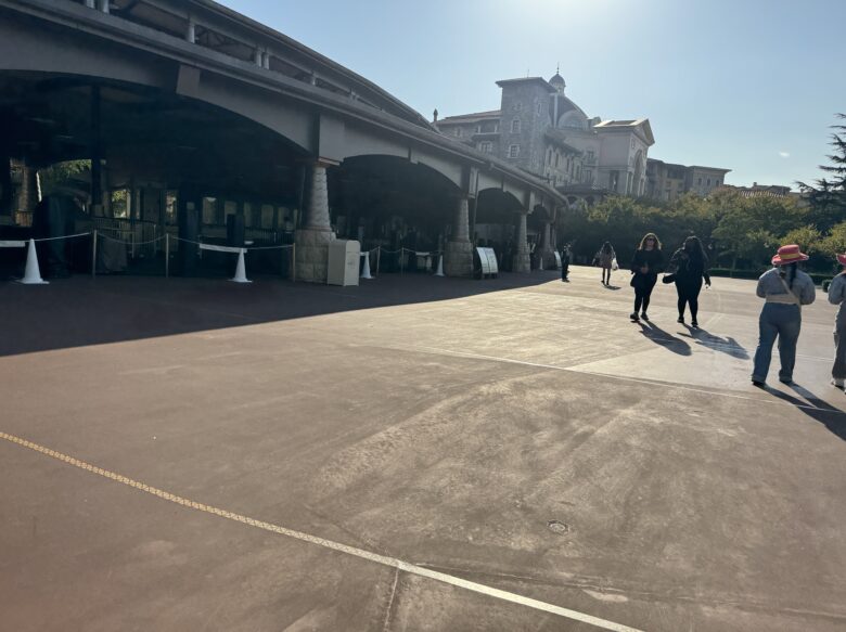 Tokyo Disneysea entrance