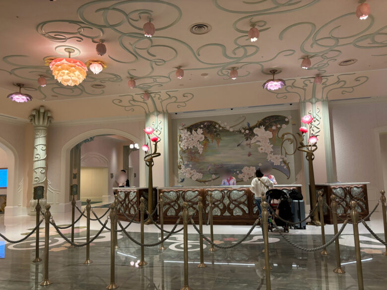 Tokyo Disneysea fantasy springs hotel check in counter