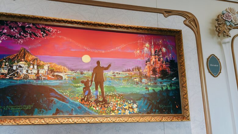 東京ディズニーリゾートに飾られた壁画アート