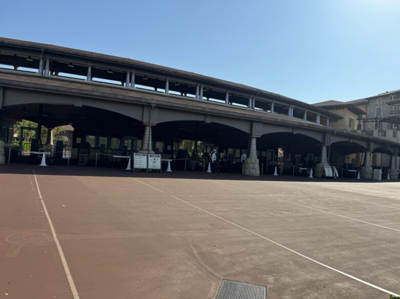 東京ディズニーシーのエントランス付近